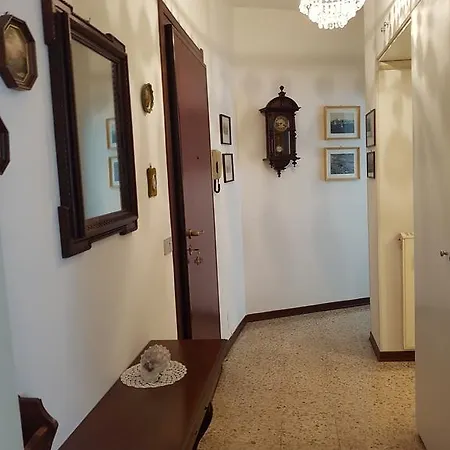 Lago Apartment *